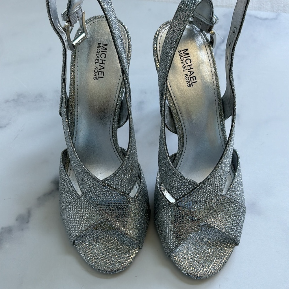 Michael Kors Becky Slingback Silver Glitter Open Toe Pumps Size 7M NWOT - Picture 2 of 10